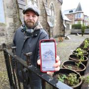 Bruce Newlands launches edible trail in Gourock
