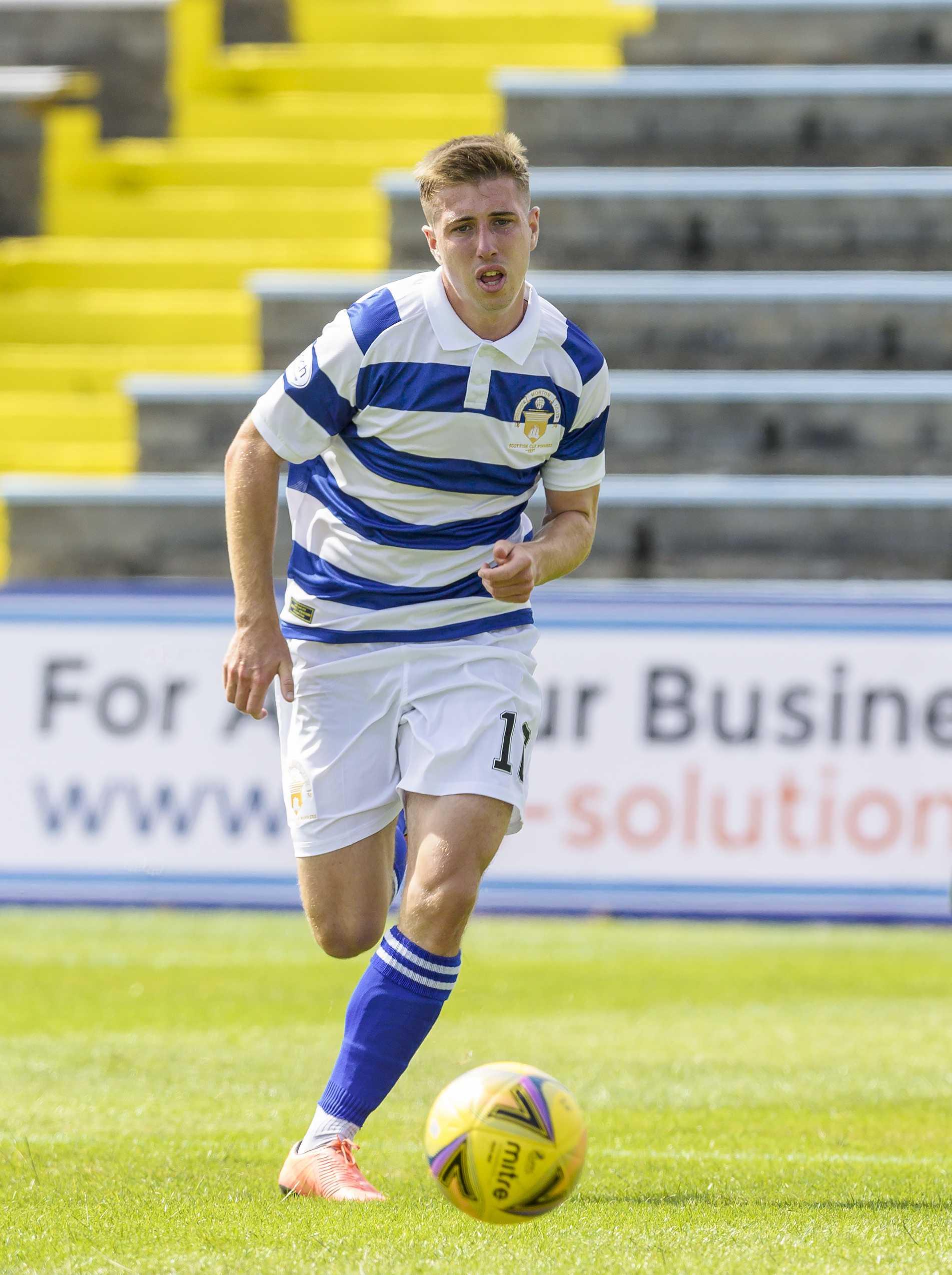 Morton youngster Darren Hynes unfazed by extra competition