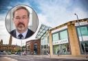 Ronnie Cowan, inset, will hold a drop-in at Oak Mall
