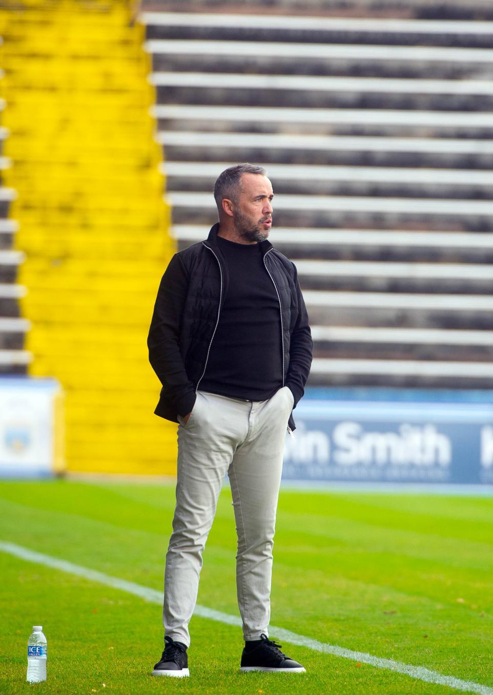Dougie Imrie urges his players to take chances against Hamilton
