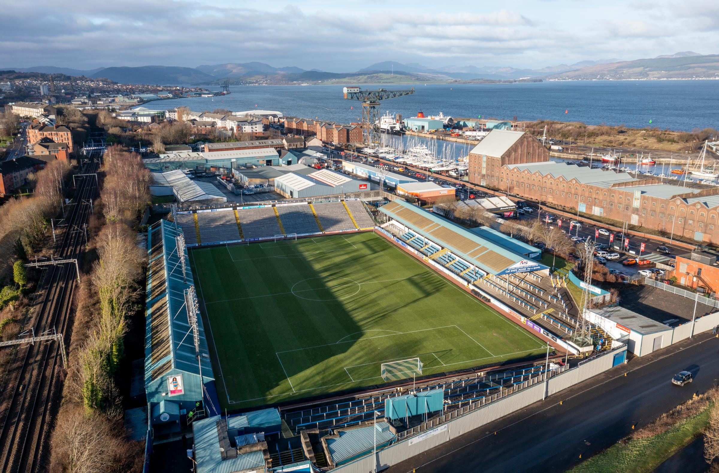 Extra turnstiles to open at Cappielow to cut queues