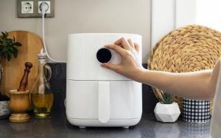 In fact, the typical cost per use of Air Fryer is 7p, according to Energy Saving Trust.